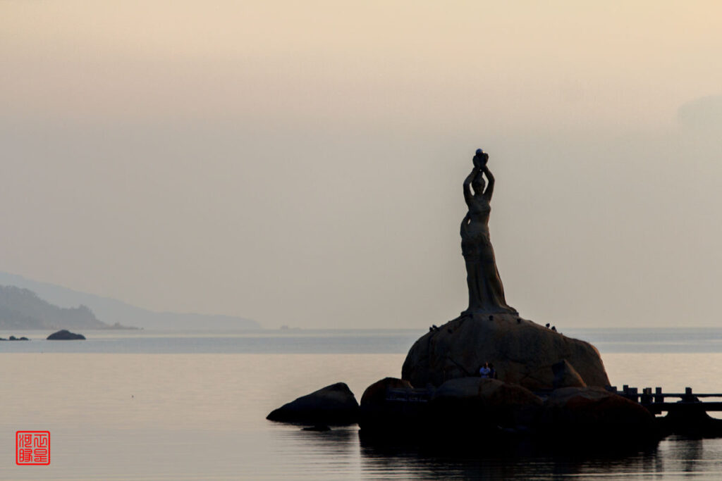 Fisher Girl Statue in Zhuhai